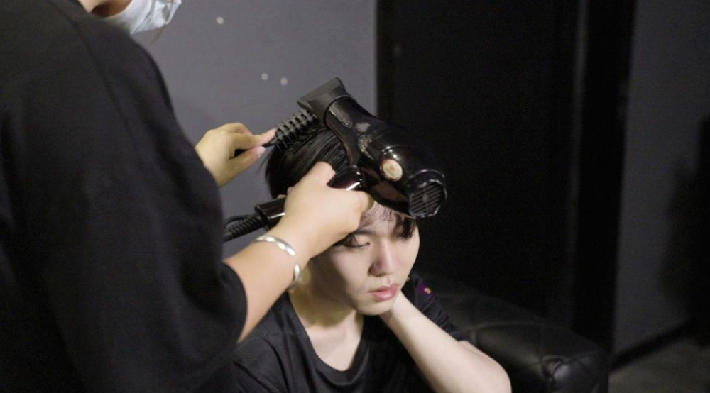 SHR力克V5，Viper完成史诗逆转焦点之战2025世界赛，点燃全场激情